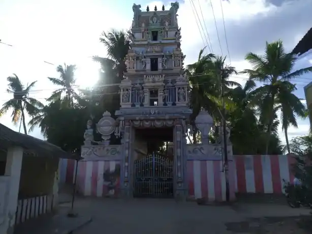 Arulmigu Azhivilankum Perumal Temple, Vallanadu North - 628252 அருள்மிகு ஆழிவிளங்கும்பெருமாள் திருக்கோயில், Vallanadu North - 628252, Thoothukudi - Ancient Temple Architecture and History Image 4