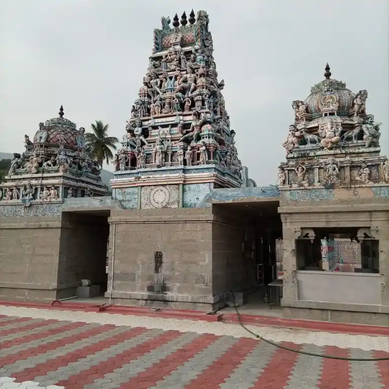 Arulmigu Azhiyaelankaiamman Temple, Koonavelampattipudur - 637401 அருள்மிகு அழியா இலங்கையம்மன் திருக்கோயில், கூனவேலாம்பட்டிபுதூர் - 637401, Namakkal - Ancient Temple Architecture and History Image 3