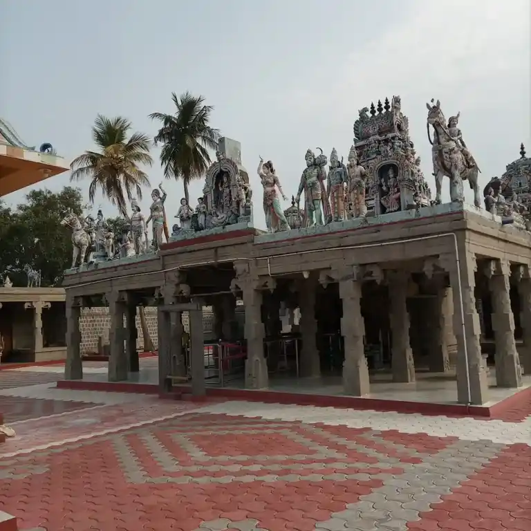 Arulmigu Azhiyaelankaiamman Temple, Koonavelampattipudur - 637401 அருள்மிகு அழியா இலங்கையம்மன் திருக்கோயில், கூனவேலாம்பட்டிபுதூர் - 637401, Namakkal - Ancient Temple Architecture and History Image 4