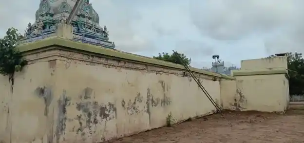 Arulmigu Azhiyangai Perumal Temple, Velloore, Velur Pudukudi - 628621 அருள்மிகு ஆழியங்கை பெருமாள் திருக்கோயில், Velur Pudukudi - 628621, Thoothukudi - Ancient Temple Architecture and History Image 2