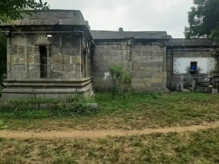 Arulmigu Azhiyavaravinayagar Etc., Temples, Kuthambakkam - 600124 அருள்மிகு அழியாவர விநாயகர் திருக்கோயில், குத்தம்பாக்கம் - 600124, Tiruvallur - Ancient Temple Architecture and History Image 3