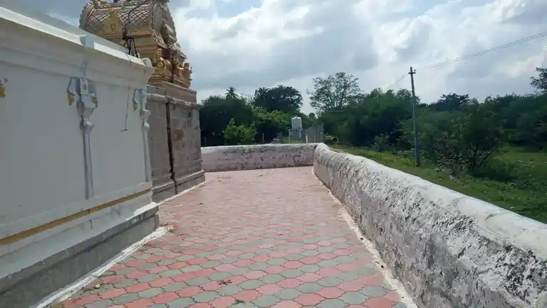 Arulmigu Badrakali Amman Temple, Kavuthampalayam - 638103 அருள்மிகு பத்ரகாளியம்மன் திருக்கோயில், Kavuthampalayam - 638103, Tiruppur - Ancient Temple Architecture and History Image 2