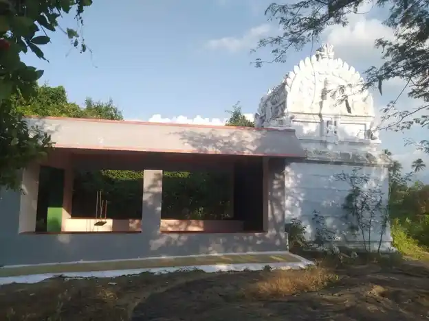 Arulmigu Badrakaliamman, Azhagunachiamman, Vellai Pillaiyar, Pattanam - 637408 Arulmigu Badrakaliamman, Azhagunachiamman, Vellai Pillaiyar, - 637408, Namakkal - Ancient Temple Architecture and History Image 2