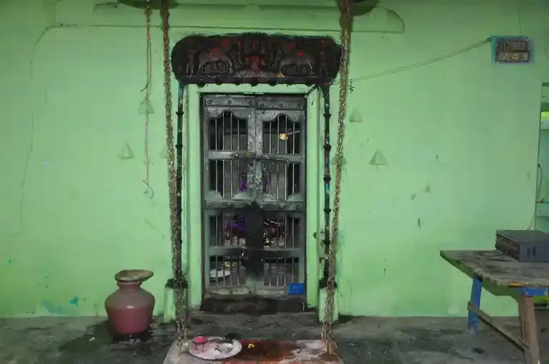 Arulmigu Badrakaliamman Mariamman Temple, Pachudayam Patty - 637409 அருள்மிகு ஓம்காளியம்மன் பத்ரகாளியம்மன் மாரியம்மன் திருக்கோயில், Pachudayam Patty - 637409, Namakkal - Ancient Temple Architecture and History Image 2