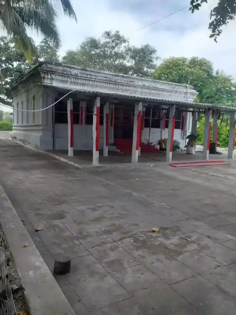 Arulmigu Badrakaliamman, Osamari Mariamman Temple, Adiyamankottai - 636807 Arulmigu Badrakaliamman, Osamari Mariamman Temple, Adiyamankottai - 636807, Dharmapuri - Ancient Temple Architecture and History Image 2