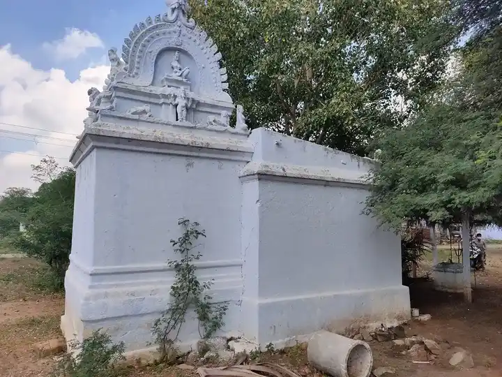 Arulmigu Badrakaliamman Temple, Edaikalpadi - 639206 அருள்மிகு பத்ரகாளியம்மன் திருக்கோயில், எடைக்கல்பாடி - 639206, Tiruppur - Ancient Temple Architecture and History Image 4