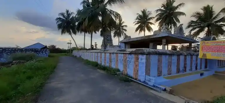 Arulmigu Badrakaliamman Temple, Modamangalam - 637304 அருள்மிகு பத்ரகாளியம்மன் திருக்கோயில், Modamangalam - 637304, Namakkal - Ancient Temple Architecture and History Image 4