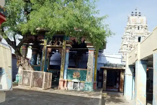 Arulmigu Bagavan Temple, Kosavalasu, Ponnivadi - 638673 அருள்மிகு பகவான் திருக்கோயில், Kosavalasu, Ponnivadi - 638673, Tiruppur - Ancient Temple Architecture and History Image 3