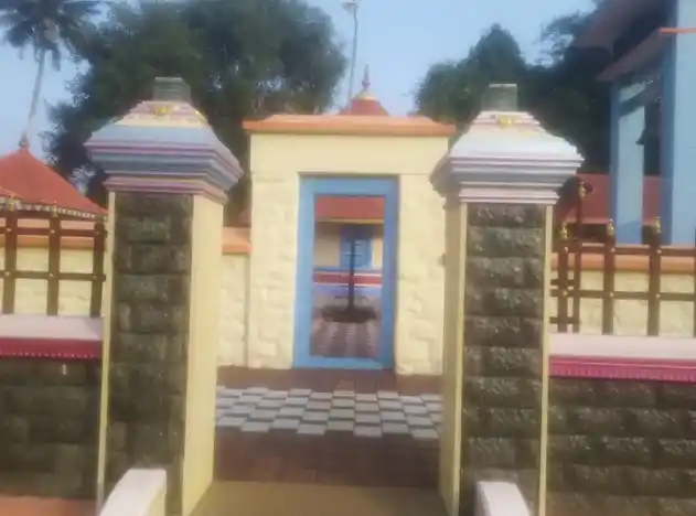 Arulmigu Bagavathi Arulmiguman Temple, Methukummal, Methukummal - 629177 Arulmigu Bagavathi Arulmiguman Temple, Methukummal, மெத்துக்கும்மல் - 629177, Kanyakumari - Ancient Temple Architecture and History Image 3