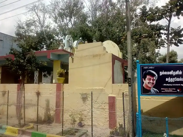 Arulmigu Bagavathiamman (A) Karuppasamy Temple, Sundaravelpuram, - 628001 அருள்மிகு பகவதியம்மன் மற்றும் கருப்பசாமி திருக்கோயில், Sundaravelpuram, - 628001, Thoothukudi - Ancient Temple Architecture and History Image 3