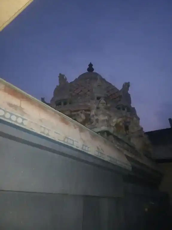 Arulmigu Bagavathiamman Temple, Karur - 639001 அருள்மிகு பகவதியம்மன், Karur - 639001, Karur - Ancient Temple Architecture and History Image 2