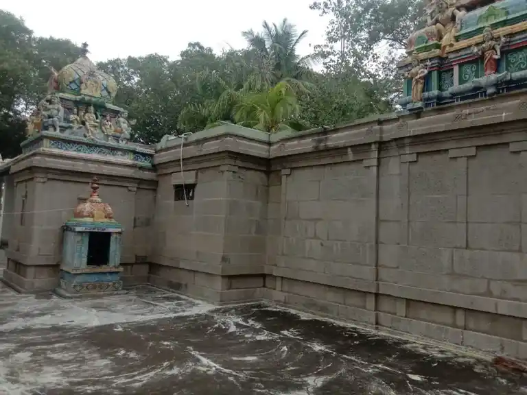 Arulmigu Bagavathiamman Temple, Kilkadavukarai, Karegoundenpalayam - 641653 அருள்மிகு பகவதியம்மன் திருக்கோயில், Kilkadavukarai, Karegoundenpalayam - 641653, Coimbatore - Ancient Temple Architecture and History Image 2