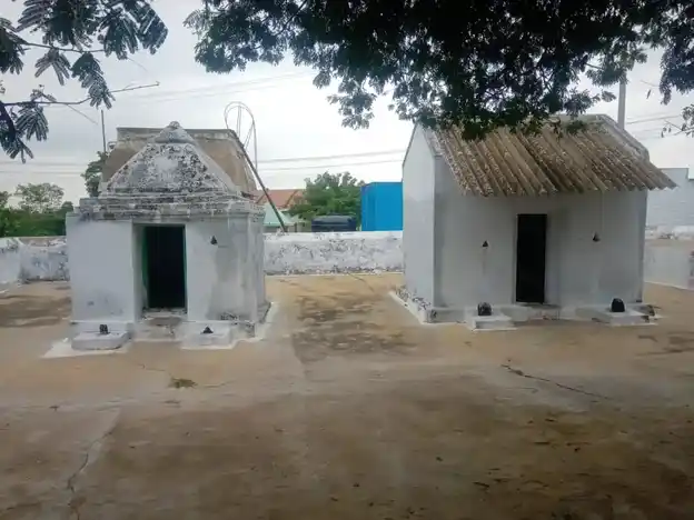 Arulmigu Bagavathiamman Temple, Reddaikinaru - 638055 அருள்மிகு பகவதியம்மன் மற்றும் மாரியம்மன் திருக்கோயில், Reddaikinaru - 638055, Tiruppur - Ancient Temple Architecture and History Image 3