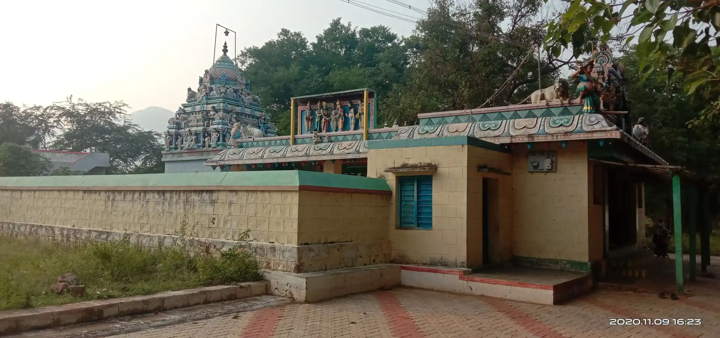 Arulmigu Bagavathiamman Temple, Senthurai - 624403 அருள்மிகு பகவதியம்மன் கோயில், Senthurai - 624403, Dindigul - Ancient Temple Architecture and History Image 3