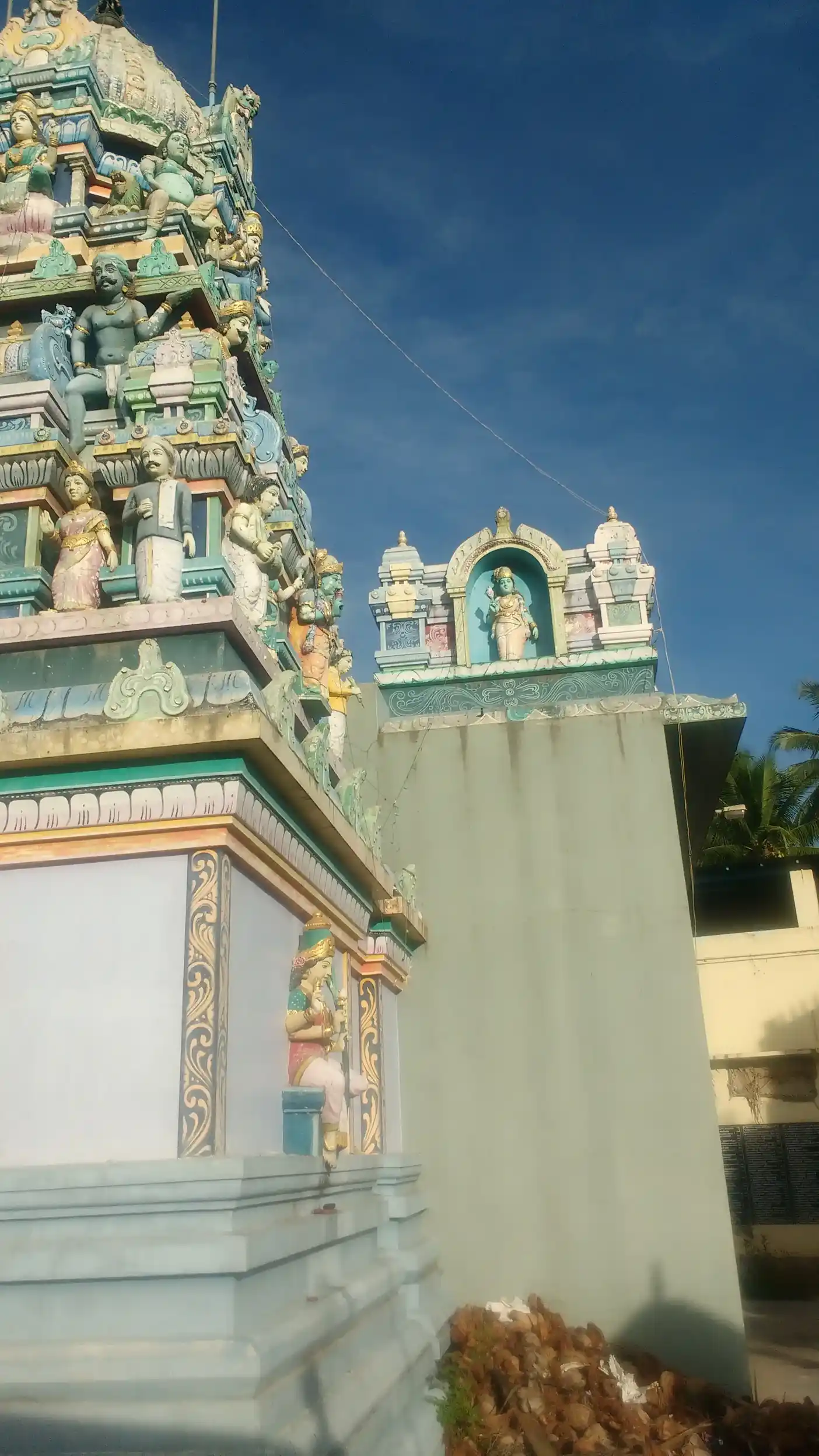 Arulmigu Bagavathiamman Temple, Vadukapatti - 625603 அருள்மிகு பகவதியம்மன் திருக்கோயில், Vadukapatti - 625603, Theni - Ancient Temple Architecture and History Image 2