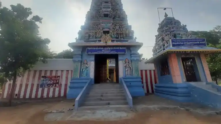 Arulmigu Bagavathiyamman Paranjothiyamman Temple, Idaiyankulam - 623603 அருள்மிகு. பகவதியம்மன் மற்றும் பரஞ்ஜோதியம்மன் திருக்கோயில், Idaiyankulam - 623603, Ramanathapuram - Ancient Temple Architecture and History Image 4