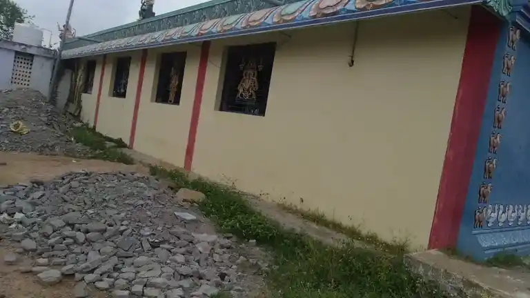 Arulmigu Bagavathiyamman Temple, Naduppatti - 622504 அருள்மிகு பகவதியம்மன் திருக்கோயில், Naduppatti - 622504, Pudukkottai - Ancient Temple Architecture and History Image 3