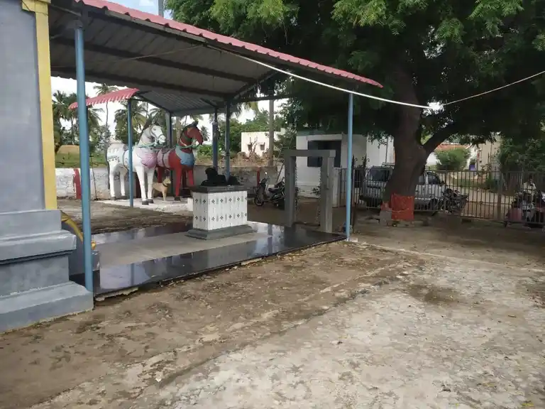 Arulmigu Bahavathiamman Temple, Karumandampalayam - 638154 அருள்மிகு பகவதியம்மன் திருக்கோயில், Karumandampalayam - 638154, Erode - Ancient Temple Architecture and History Image 4