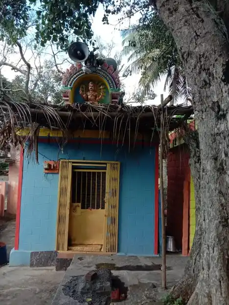 Arulmigu Bairadevar Temple, Kalugondapalli - 635114 அருள்மிகு பைரவதேவர் திருக்கோயில், Kalugondapalli - 635114, Krishnagiri - Ancient Temple Architecture and History Image 5