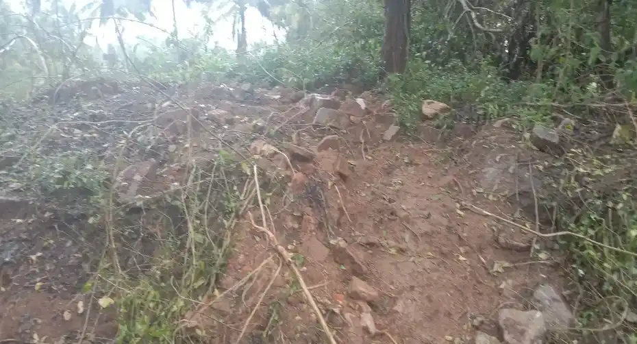 Arulmigu Bairavanatheeswarar Temple, Kandipedu - 632106 அருள்மிகு பைரவ நாதீஸ்வரர் திருக்கோயில், கண்டிப்பேடு - 632106, Vellore - Ancient Temple Architecture and History Image 4