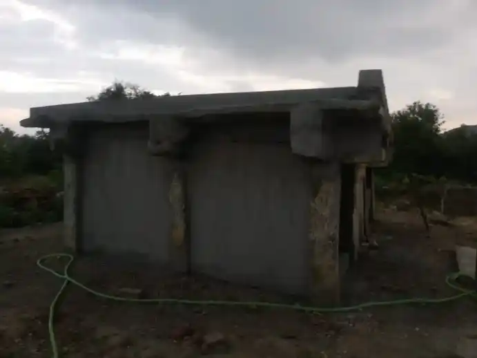 Arulmigu Bairavaswamy Temple, Devarakundani - 635121 அருள்மிகு பைரவசாமி திருக்கோயில், Devarakundani - 635121, Krishnagiri - Ancient Temple Architecture and History Image 2