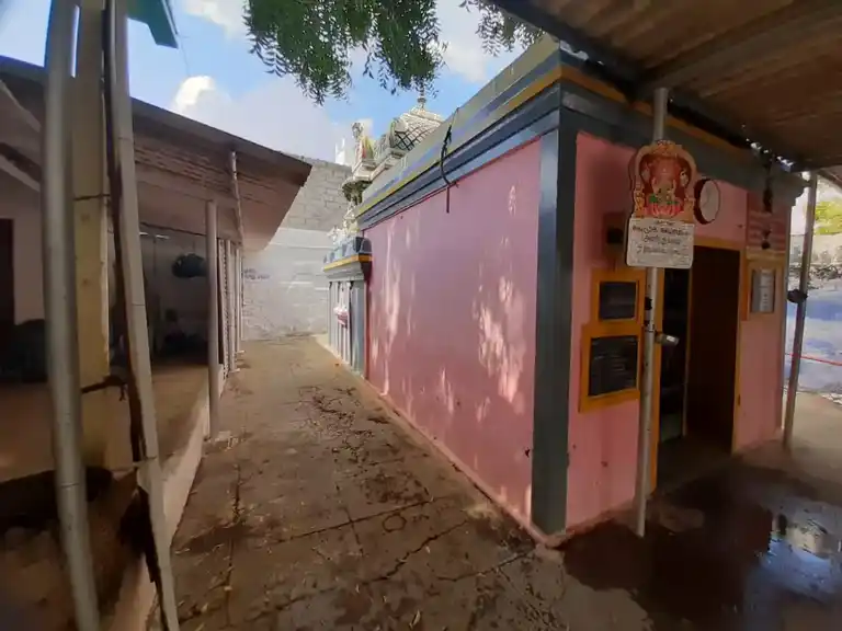 Arulmigu Bairavaswamy Temple, Dharapuram - 638656 அருள்மிகு பைரவசாமி திருக்கோயில், தாராபுரம் - 638656, Tiruppur - Ancient Temple Architecture and History Image 2