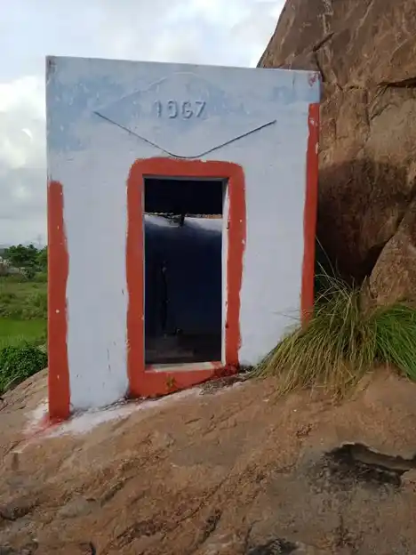 Arulmigu Bairavaswamy Temple, Kumbarahalli, Karimangalam - 635111 Arulmigu Bairavaswamy Temple, Kumbarahalli, Karimangalam - 635111, Dharmapuri - Ancient Temple Architecture and History Image 2