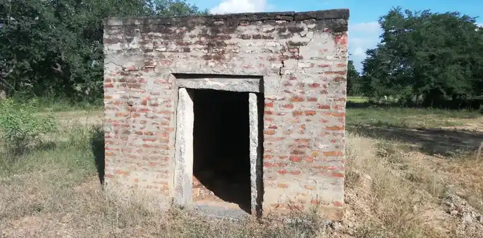 Arulmigu Bairavaswamy Temple, Nagojanahalli, Thattakal - 635206 Temple
