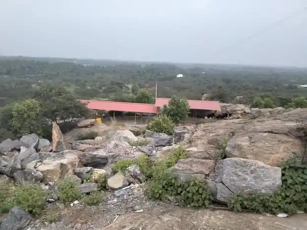 Arulmigu Bairavaswamy Temple, Veeramalai - 635204 அருள்மிகு பைரவ சுவாமி திருக்கோயில், Veeramalai - 635204, Krishnagiri - Ancient Temple Architecture and History Image 3