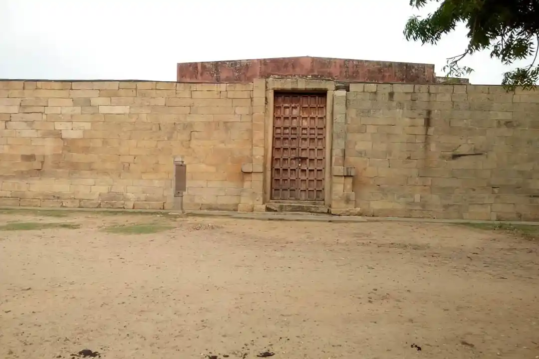 Arulmigu Bakthavachala Perumal Temple, Cheranmahadevi - 627414 அருள்மிகு பக்தவத்சலப் பெருமாள் திருக்கோயில், Cheranmahadevi - 627414, Tirunelveli - Ancient Temple Architecture and History Image 5