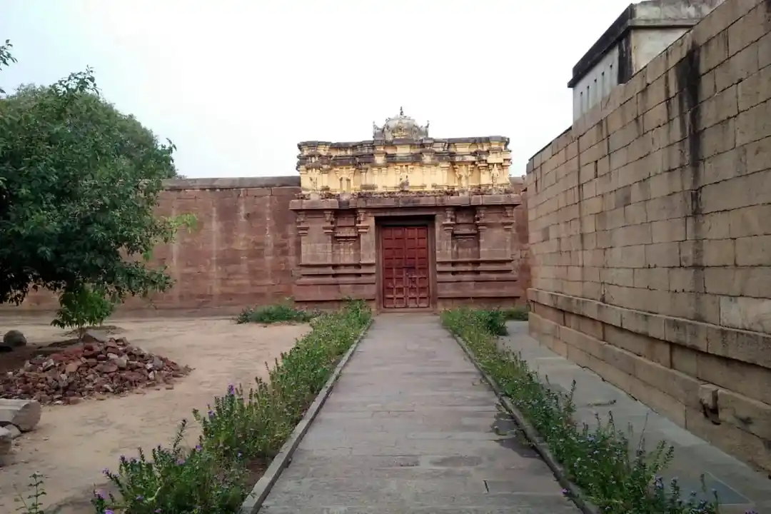 Arulmigu Bakthavachala Perumal Temple, Cheranmahadevi - 627414 அருள்மிகு பக்தவத்சலப் பெருமாள் திருக்கோயில், Cheranmahadevi - 627414, Tirunelveli - Ancient Temple Architecture and History Image 7