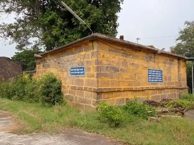 Arulmigu Bala Subiramaniya Sami Temple, Uthiramerur - 603406 அருள்மிகு பாலசுப்பிரமணியசுவாமி திருக்கோயில், உத்திரமேரூர் - 603406, Kancheepuram - Ancient Temple Architecture and History Image 2