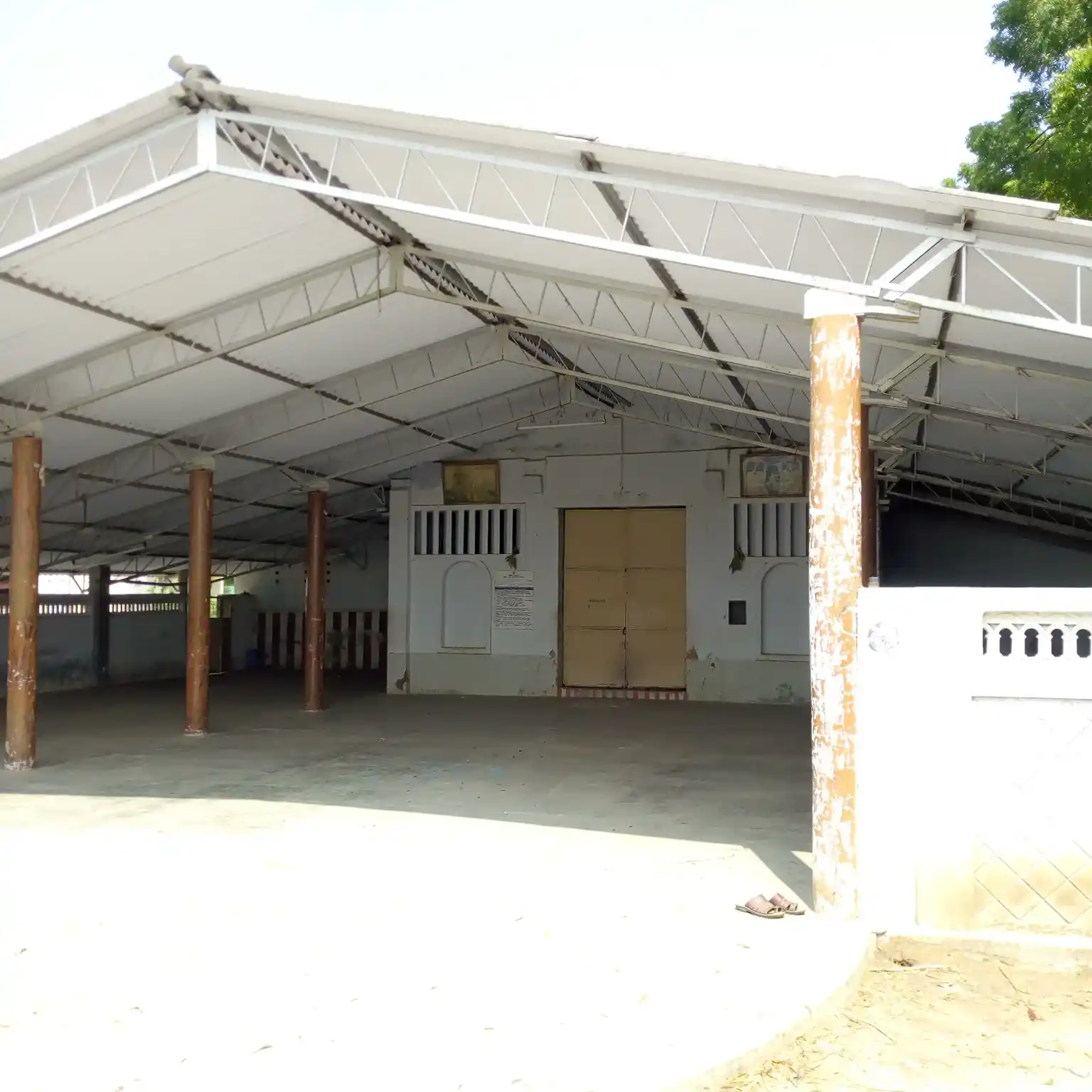 Arulmigu Balakrishna Swamy Temple, Natchiyarpatti - 626125 அருள்மிகு பாலகிருஷ்ணசாமி திருக்கோயில், நாச்சியார்பட்டி - 626125, Virudhunagar - Ancient Temple Architecture and History Image 2