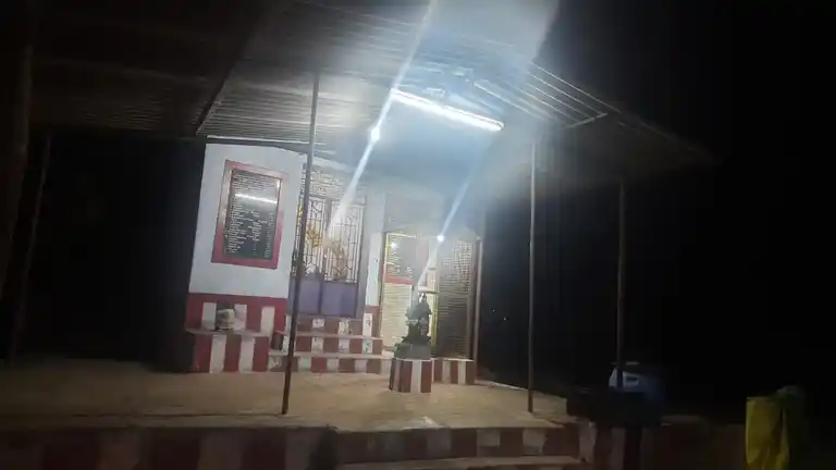 Arulmigu Balasubiramaniya Samy Temple, Perunaali - 623115 அருள்மிகு பாலசுப்பிரமணியசாமி திருக்கோயில், Perunaali - 623115, Ramanathapuram - Ancient Temple Architecture and History Image 6