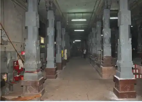 Arulmigu Balasubramaniya Samy Temple, Vennaimalai, Kadaparai - 639006 அருள்மிகு பாலசுப்ரமணியசாமி திருக்கோயில், வெண்ணெய்மலை, காதப்பாறை - 639006, Karur - Ancient Temple Architecture and History Image 6