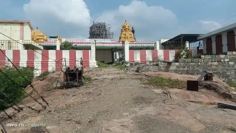 Arulmigu Balasubramaniyaswamy Temple, Vaiyappamalai, Maraparai - 637410 அருள்மிகு பாலசுப்பிரமணியசுவாமி திருக்கோயில், Vaiyappamalai, Maraparai - 637410, Namakkal - Ancient Temple Architecture and History Image 3