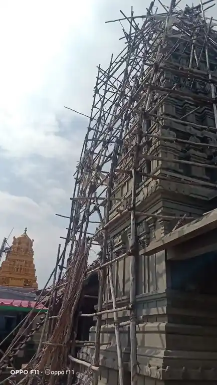 Arulmigu Balasubramaniyaswamy Temple, Vaiyappamalai, Maraparai - 637410 அருள்மிகு பாலசுப்பிரமணியசுவாமி திருக்கோயில், Vaiyappamalai, Maraparai - 637410, Namakkal - Ancient Temple Architecture and History Image 5