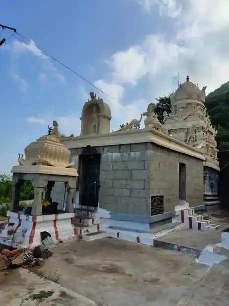 Arulmigu Balasubramanya Swamy Temple, Alavaipatti - 637505 அருள்மிகு பாலசுப்ரமணியசுவாமி திருக்கோயில், அளவாய்பட்டி - 637505, Namakkal - Ancient Temple Architecture and History Image 4