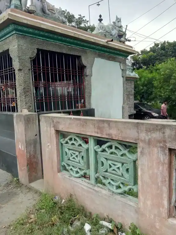 Arulmigu Balasundara Vinayagar Temple, Muppathuvetti - 632503 அருள்மிகு பாலசுந்தர விநாயகர் திருக்கோயில், முப்பதுவெட்டி - 632503, Ranipet - Ancient Temple Architecture and History Image 4