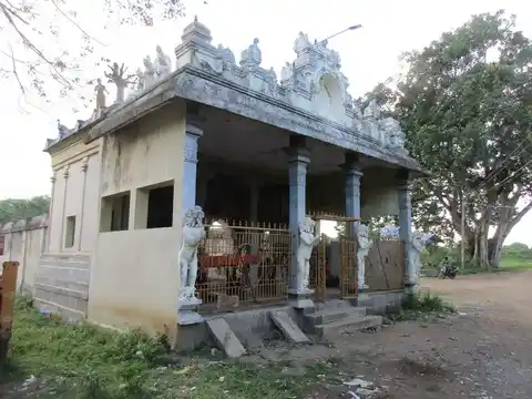 Arulmigu Balathandayuthapani Swamy And Kandulam Mahizhntha Perumal Temple, Padagacherri - 612701 அருள்மிகு பாலதண்டாயுதபணி கண்இனம் மகிழ்ந்தபெருமாள் திருக்கோயில், Padagacherri - 612701, Thiruvarur - Ancient Temple Architecture and History Image 3