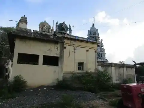 Arulmigu Balathandayuthapani Swamy And Kandulam Mahizhntha Perumal Temple, Padagacherri - 612701 அருள்மிகு பாலதண்டாயுதபணி கண்இனம் மகிழ்ந்தபெருமாள் திருக்கோயில், Padagacherri - 612701, Thiruvarur - Ancient Temple Architecture and History Image 6
