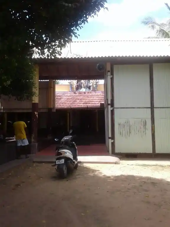 Arulmigu Balathandayuthapani Temple, Kuruvikkarambai - 614802 அருள்மிகு பாலதண்டாயுதபாணி திருக்கோயில், குருவிக்கரம்பை - 614802, Thanjavur - Ancient Temple Architecture and History Image 5