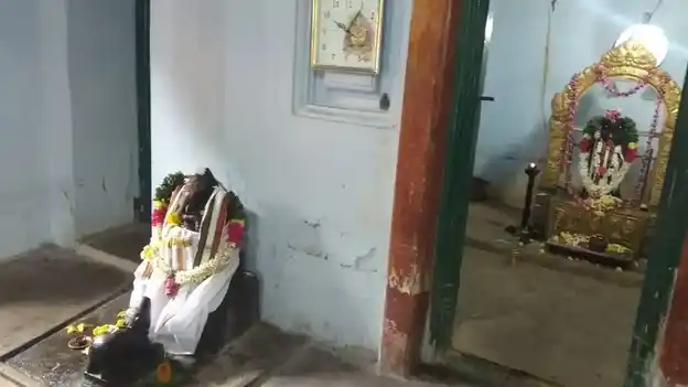 Arulmigu Balathandayuthapaniswamy Temple, Peramandampalayam - 637017 அருள்மிகு பால தண்டாயுதபாணி திருக்கோயில், பெரமாண்டம்பாளையம் - 637017, Namakkal - Ancient Temple Architecture and History Image 2