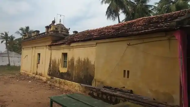 Arulmigu Balathandayuthapaniswamy Temple, Peramandampalayam - 637017 அருள்மிகு பால தண்டாயுதபாணி திருக்கோயில், பெரமாண்டம்பாளையம் - 637017, Namakkal - Ancient Temple Architecture and History Image 4