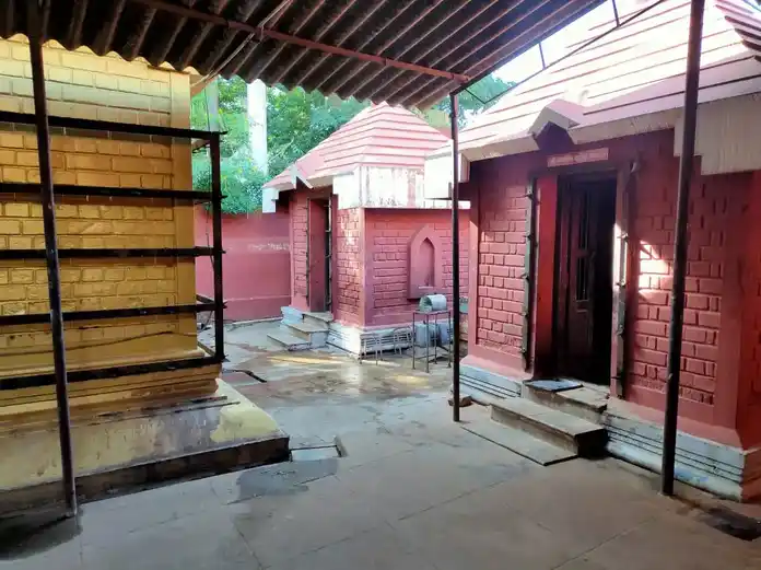 Arulmigu Balavinayagar Murugan Iyappan Temple, Kovaipudur, Coimbatore - 641042 அருள்மிகு பாலவிநாயகர் முருகன் ஐயப்பன் திருக்கோயில், கோவைப்புதூர், Coimbatore - 641042, Coimbatore - Ancient Temple Architecture and History Image 5