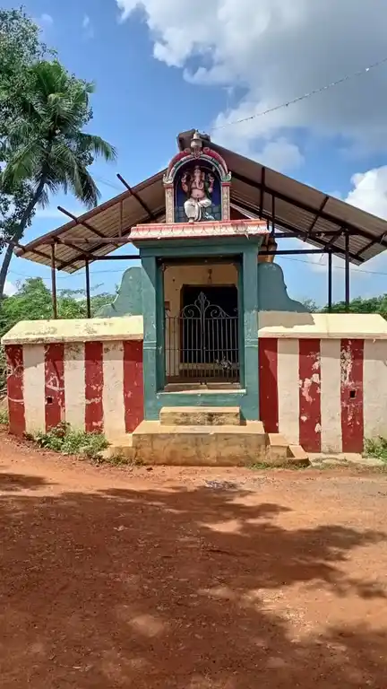 Arulmigu Balavinayagar Temple, 100parthyur - 612604 Arulmigu Balavinayagar Temple, 100parthyur - 612604, Thiruvarur - Ancient Temple Architecture and History Image 3