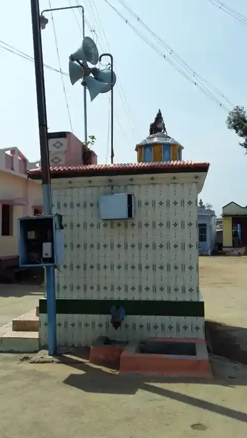 Arulmigu Balavinayagar Temple, Keelaambur, Keelaambur - 627418 அருள்மிகு பால விநாயகர் திருக்கோயில், கீழஆம்பூா், கீழஆம்பூா் - 627418, Tenkasi - Ancient Temple Architecture and History Image 2