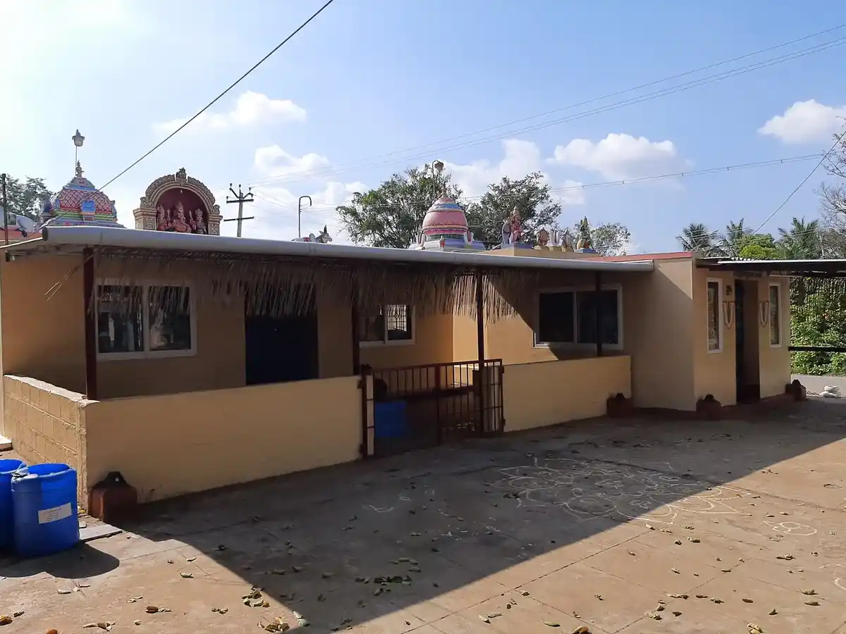 Arulmigu Balavinayagar Temple, Mylampatty - 641062 அருள்மிகுபாலவிநாயகர் திருக்கோயில், Mylampatty - 641062, Coimbatore - Ancient Temple Architecture and History Image 4