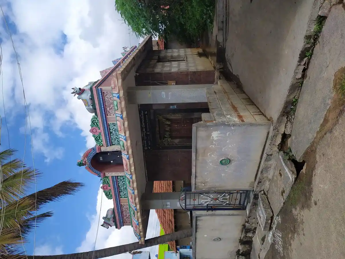 Arulmigu Basaveswarar Temple, Hosur To Thali Road, Belagondapalli - 635114 அருள்மிகு பசுவேசுவரர் திருக்கோயில், Hosur To Thali Road, Belagondapalli - 635114, Krishnagiri - Ancient Temple Architecture and History Image 3