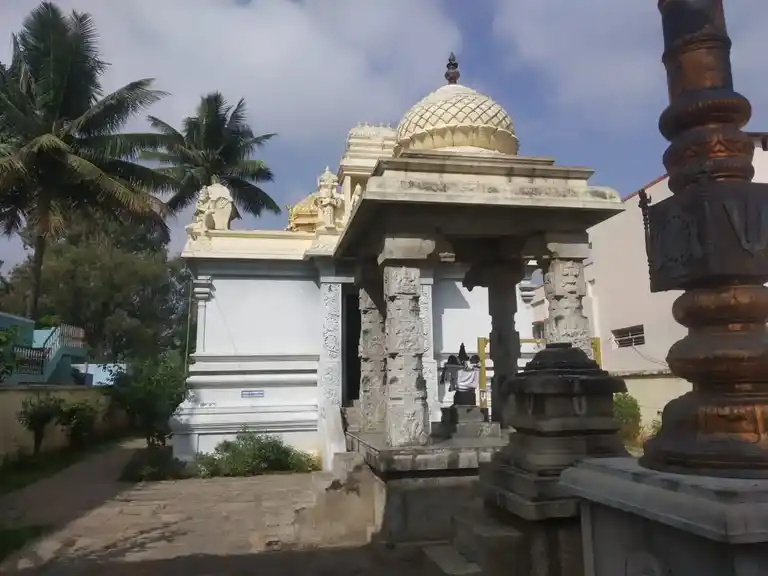 Arulmigu Baskara Venkataramana Swamy Temple, Hosur To Thali Road, Madhagondapalli - 635114 அருள்மிகு பாஸ்கரவெங்கட்ரமணசுவாமி திருக்கோயில், Hosur To Thali Road, Madhagondapalli - 635114, Krishnagiri - Ancient Temple Architecture and History Image 6
